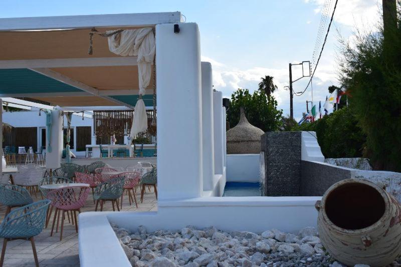 Marzi Beach And Bungalows Hotel Kokkonion Ngoại thất bức ảnh